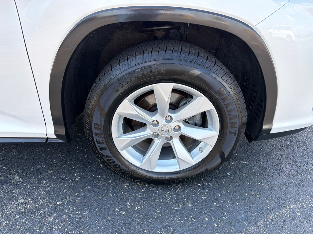 2017 Lexus RX Image 36