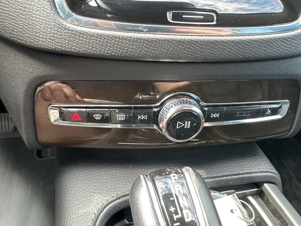 2018 Volvo XC90 Image 13