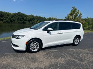 Image for 2021 Chrysler Voyager LXI ID: 7624939