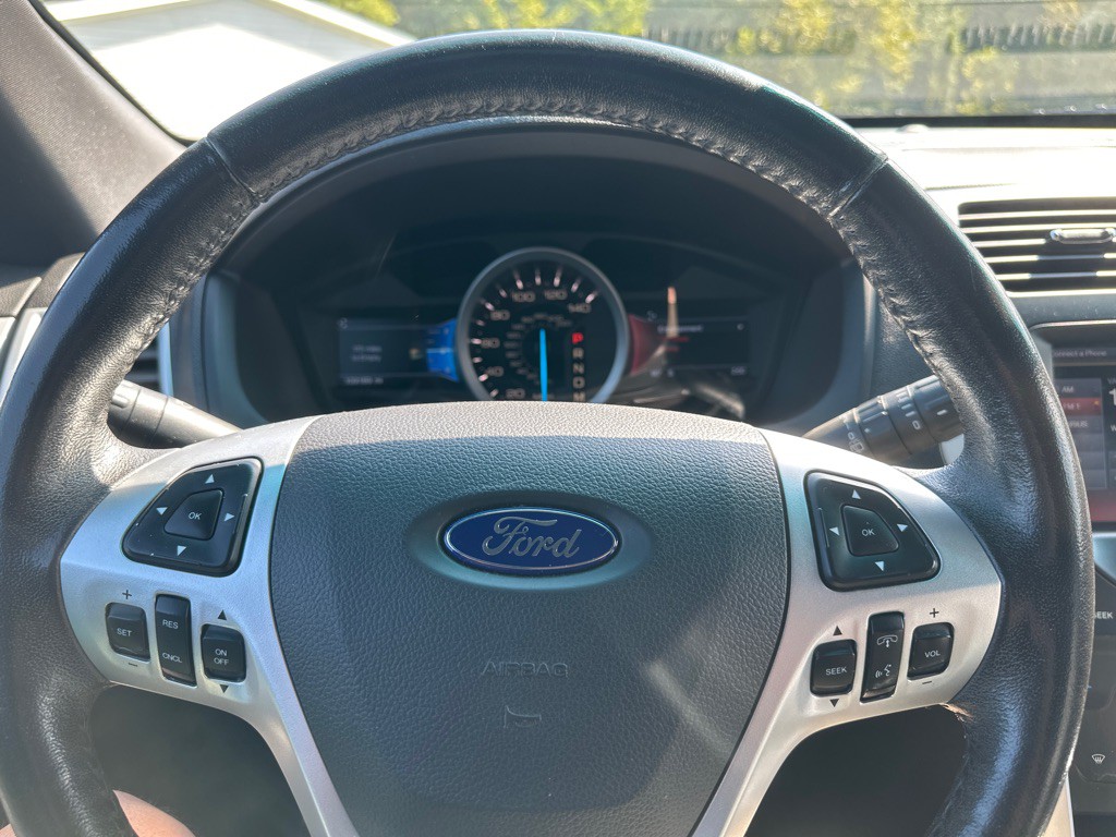 2014 Ford Explorer Image 12