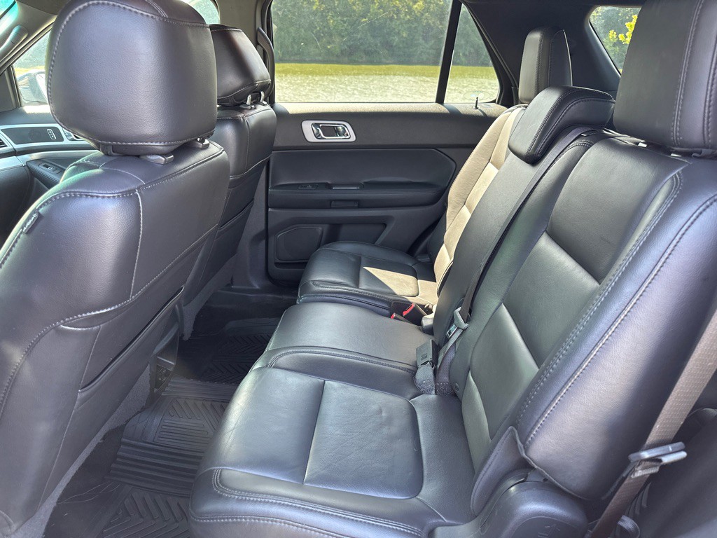 2014 Ford Explorer Image 18