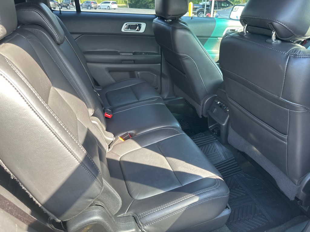 2014 Ford Explorer Image 24