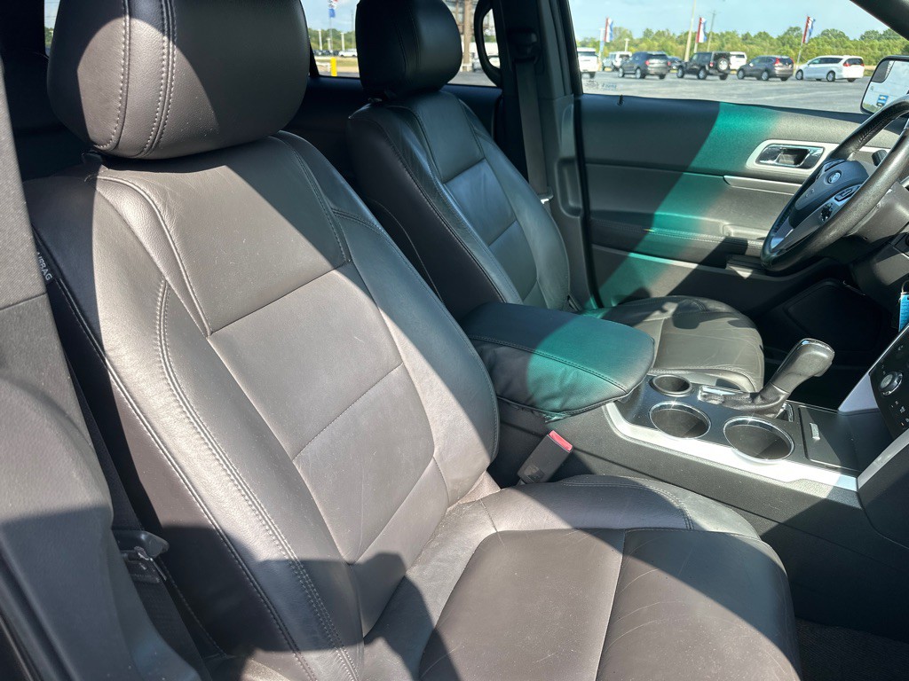 2014 Ford Explorer Image 28