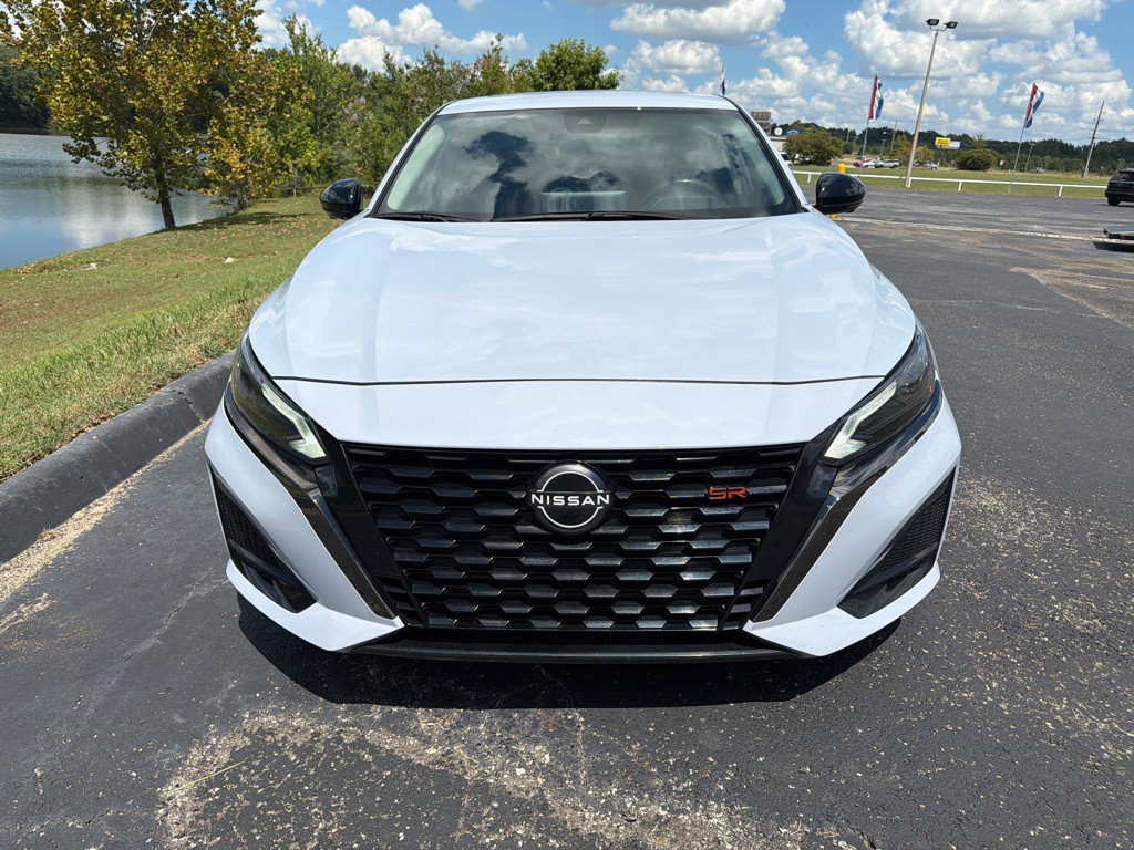 2023 Nissan Altima Image 6