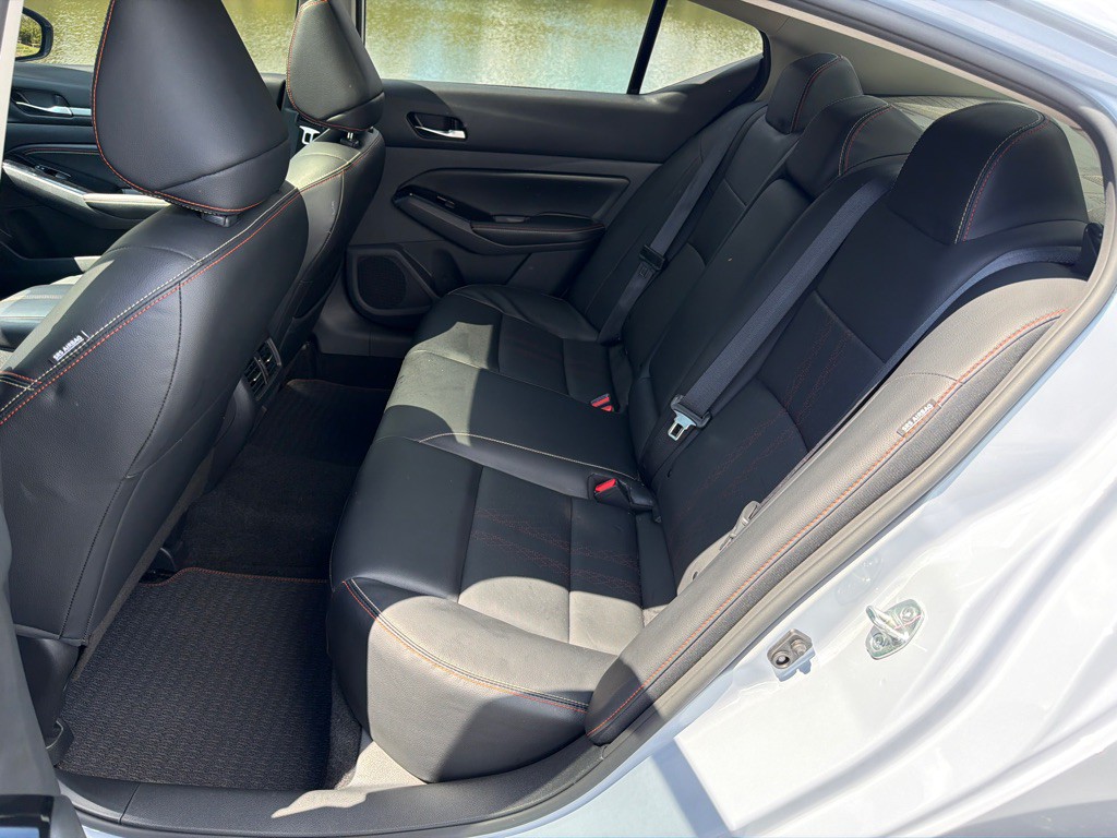 2023 Nissan Altima Image 25