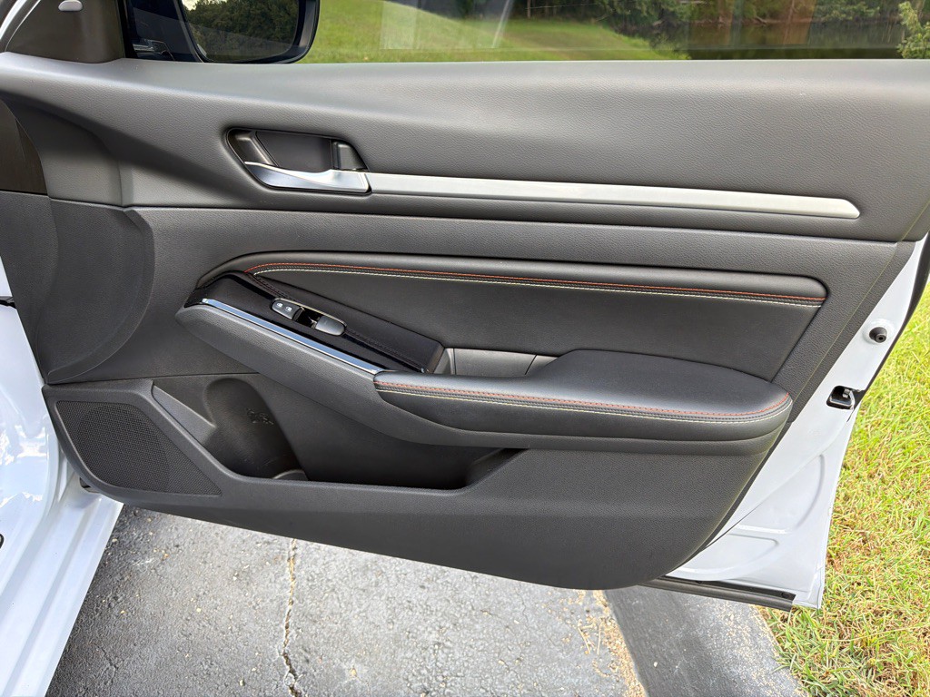 2023 Nissan Altima Image 37
