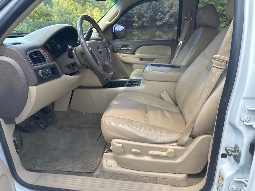 2014 GMC Yukon Image 8