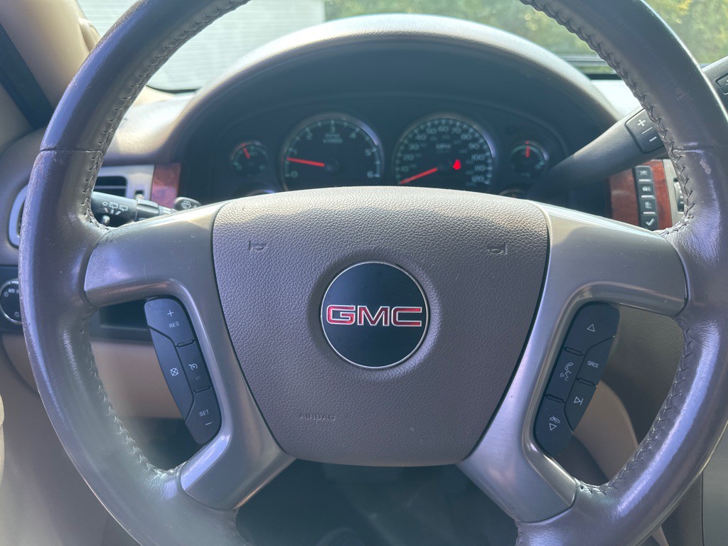 2014 GMC Yukon Image 10