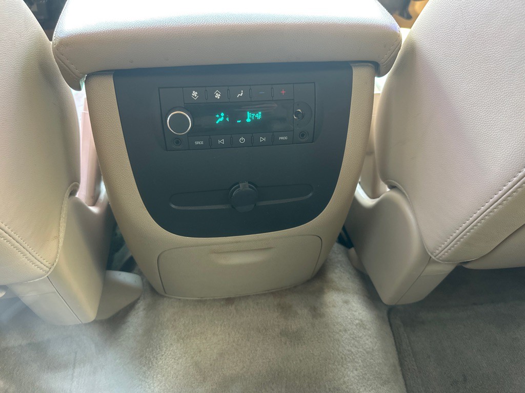 2014 GMC Yukon Image 18