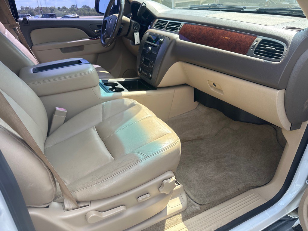 2014 GMC Yukon Image 28