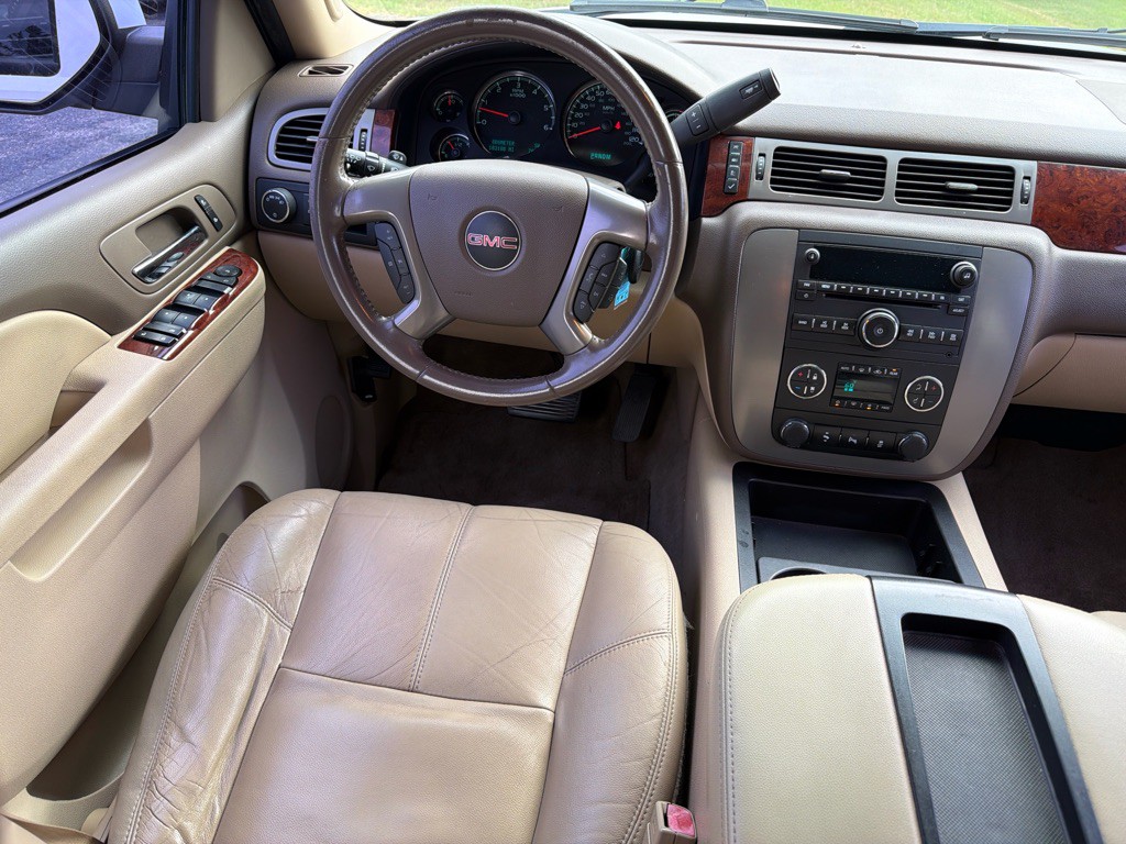 2014 GMC Yukon Image 24