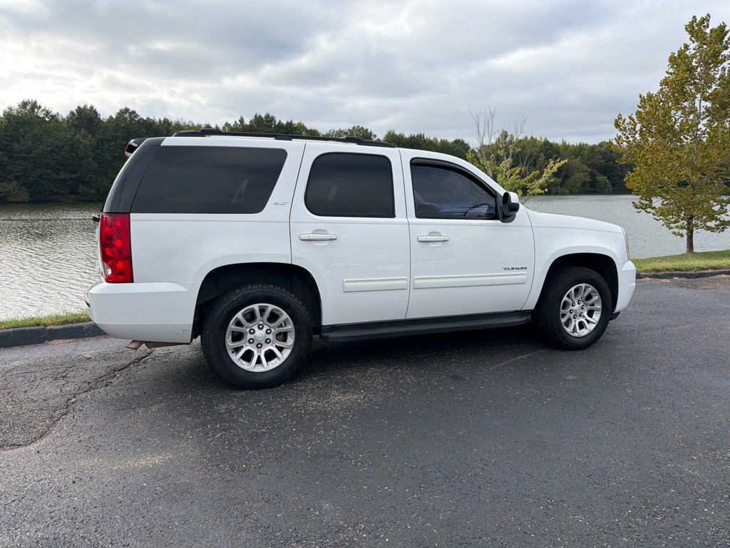 2014 GMC Yukon Image 38