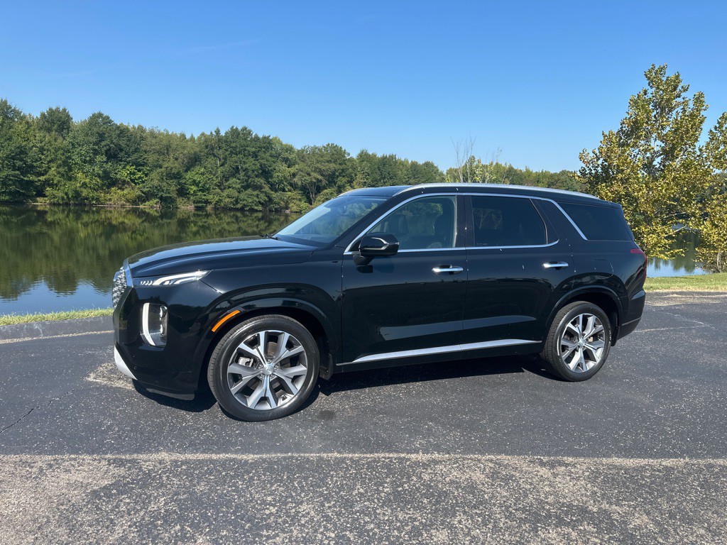 2022 Hyundai Palisade Image 2