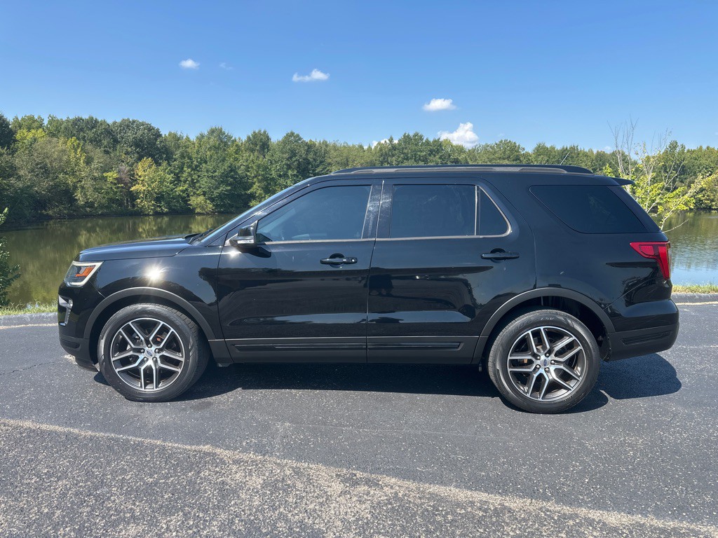 2018 Ford Explorer Image 4