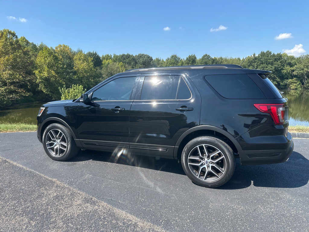 2018 Ford Explorer Image 5