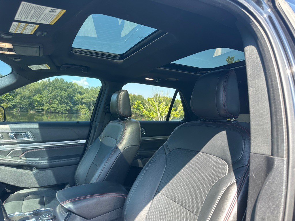2018 Ford Explorer Image 9