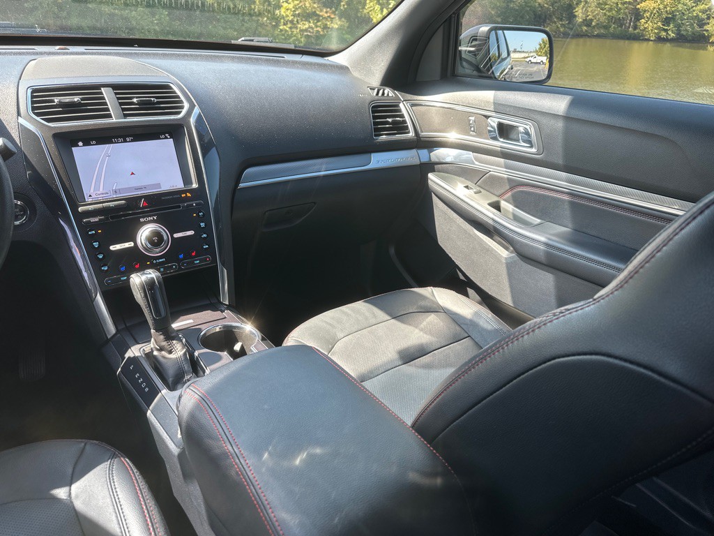 2018 Ford Explorer Image 24