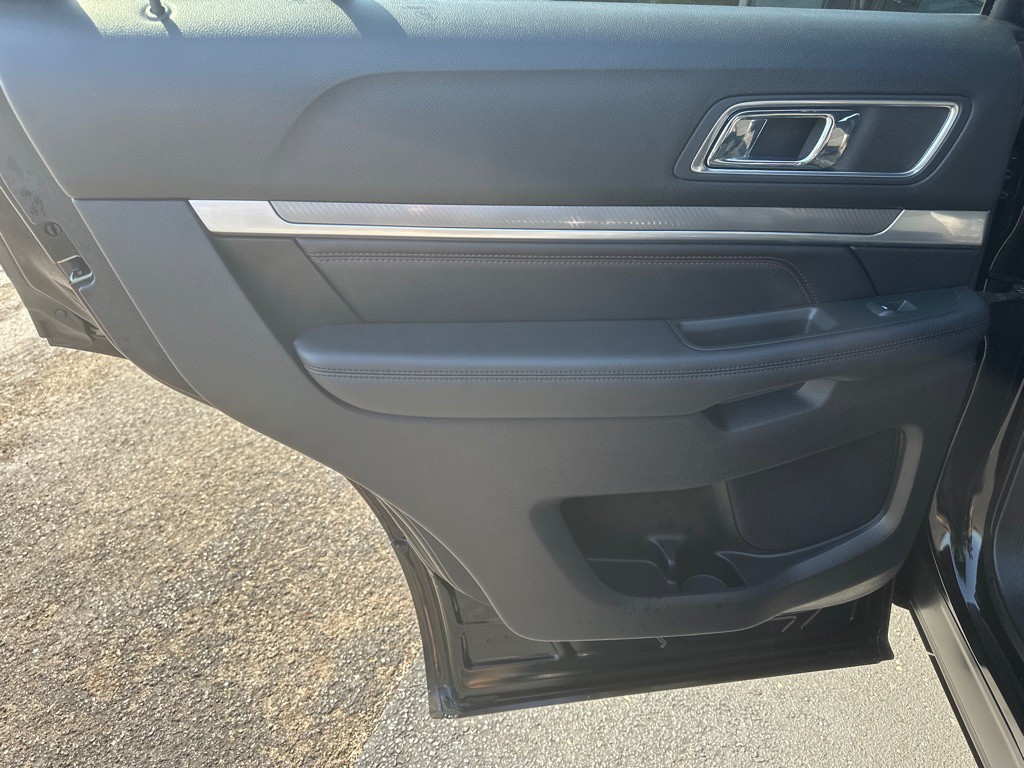 2018 Ford Explorer Image 25