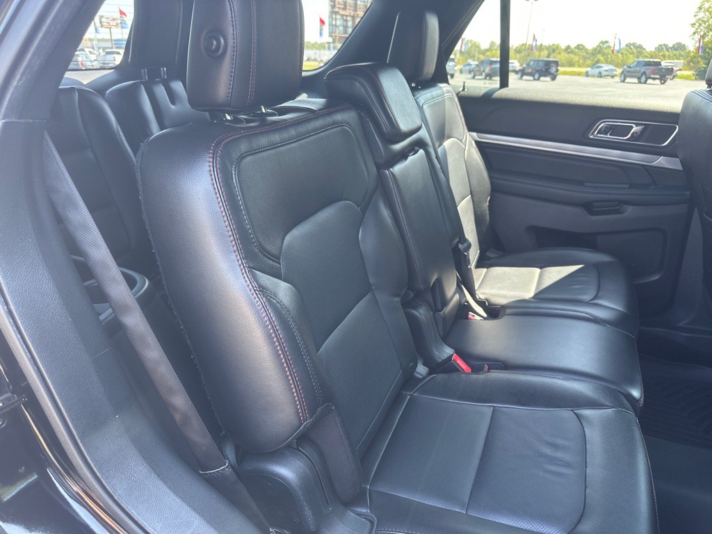 2018 Ford Explorer Image 29
