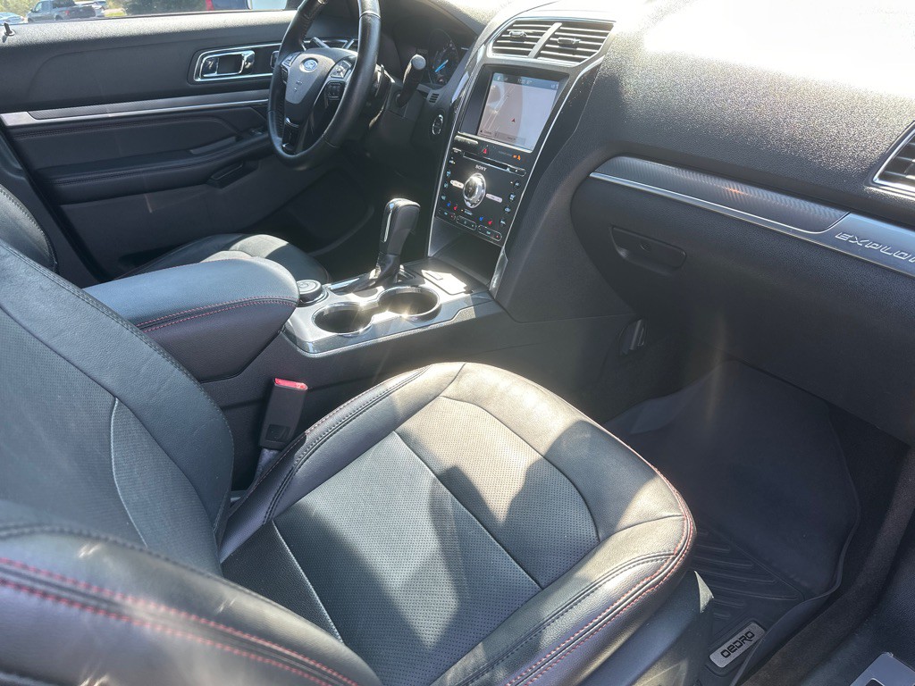2018 Ford Explorer Image 33