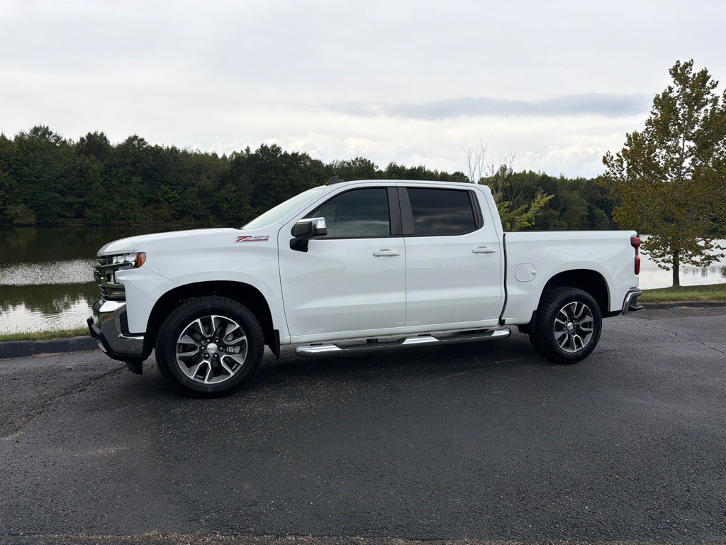 2021 Chevrolet Silverado 1500 Image 3