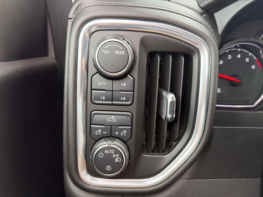 2021 Chevrolet Silverado 1500 Image 18