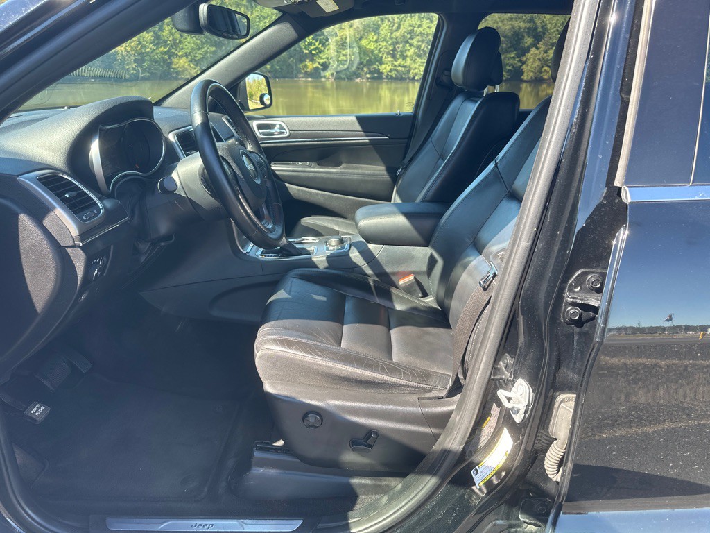 2018 Jeep Grand Cherokee Image 9