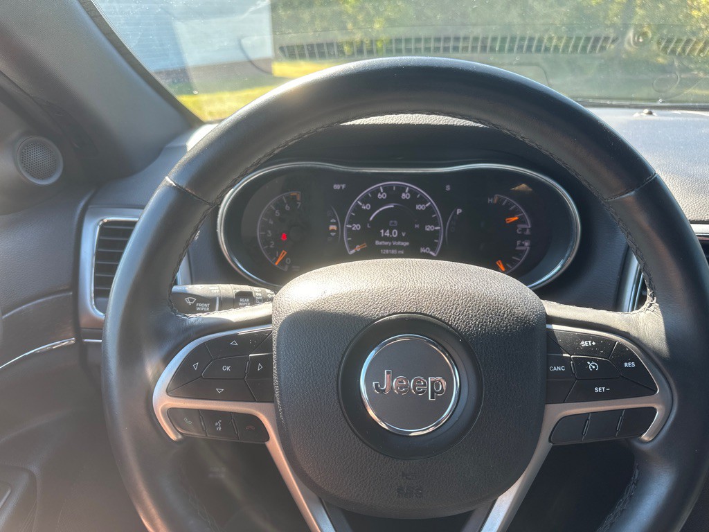 2018 Jeep Grand Cherokee Image 11