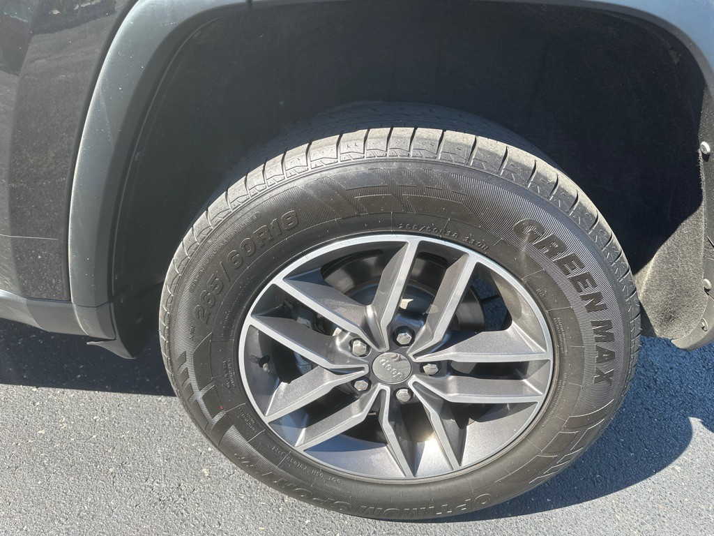 2018 Jeep Grand Cherokee Image 34