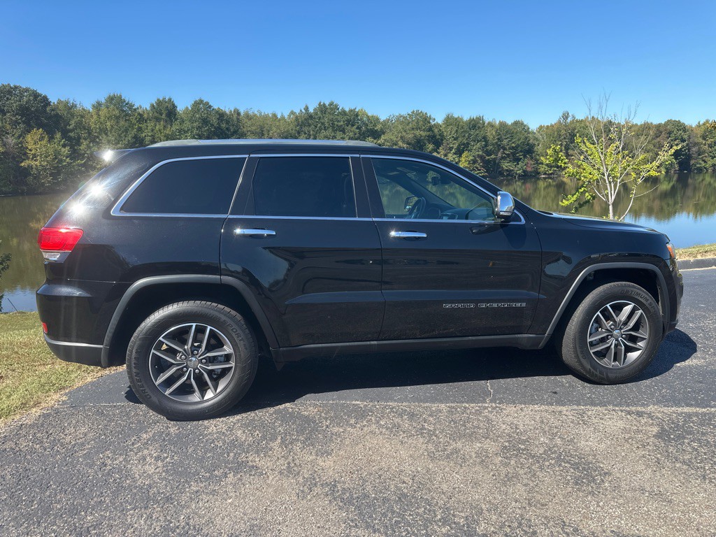 2018 Jeep Grand Cherokee Image 40