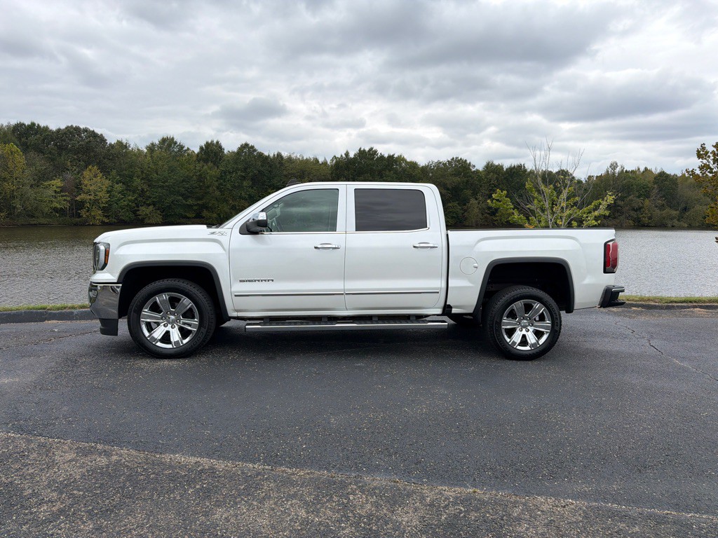 2018 GMC Sierra Image 4