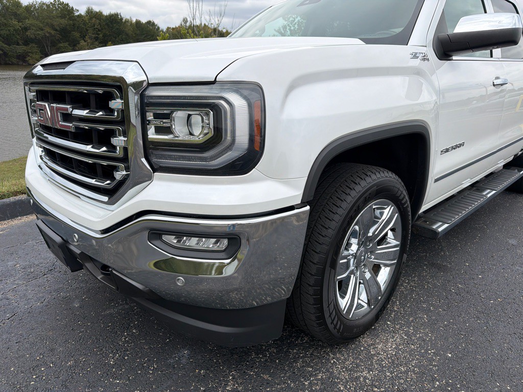 2018 GMC Sierra Image 9