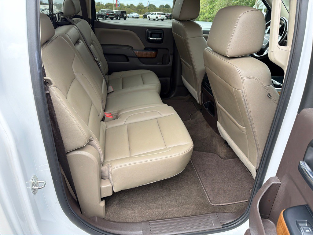 2018 GMC Sierra Image 24