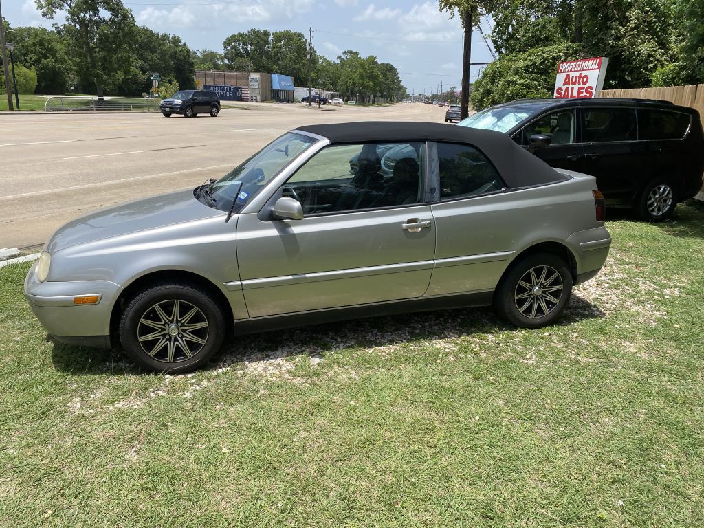 1999 Volkswagen Cabrio Image 2
