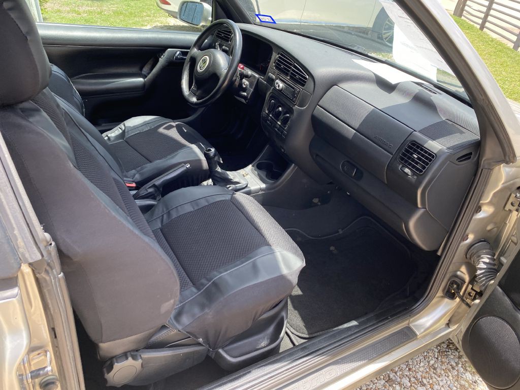 1999 Volkswagen Cabrio Image 9
