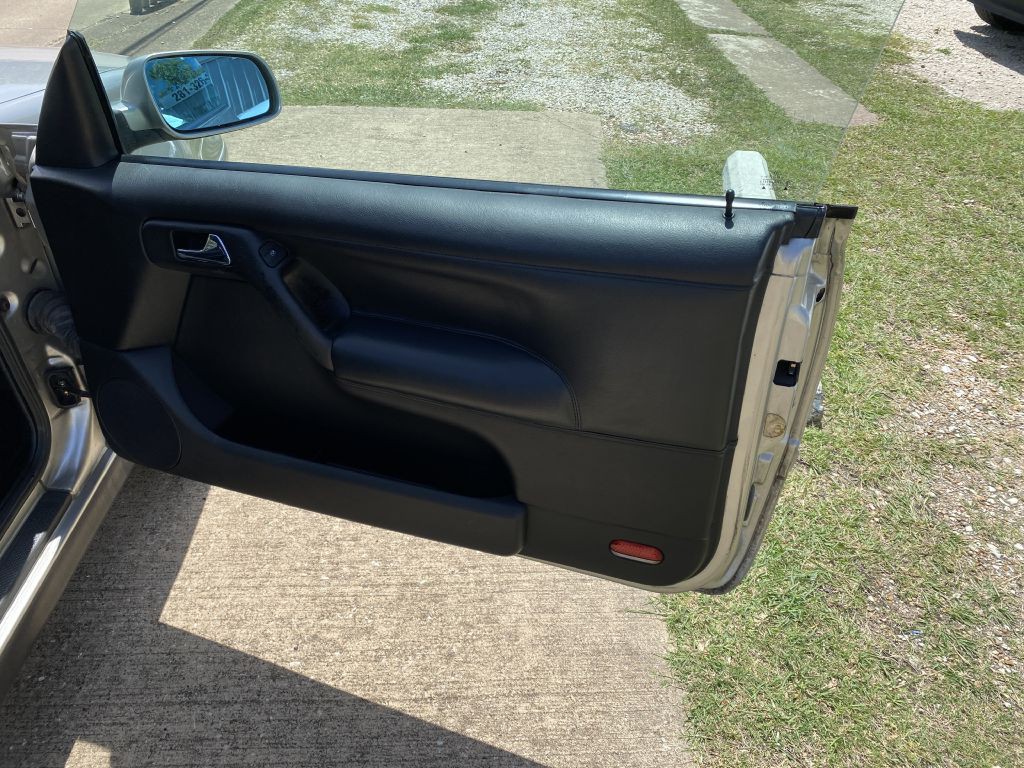 1999 Volkswagen Cabrio Image 22