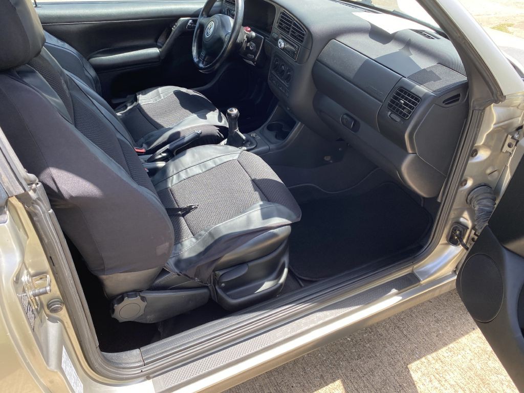 1999 Volkswagen Cabrio Image 23