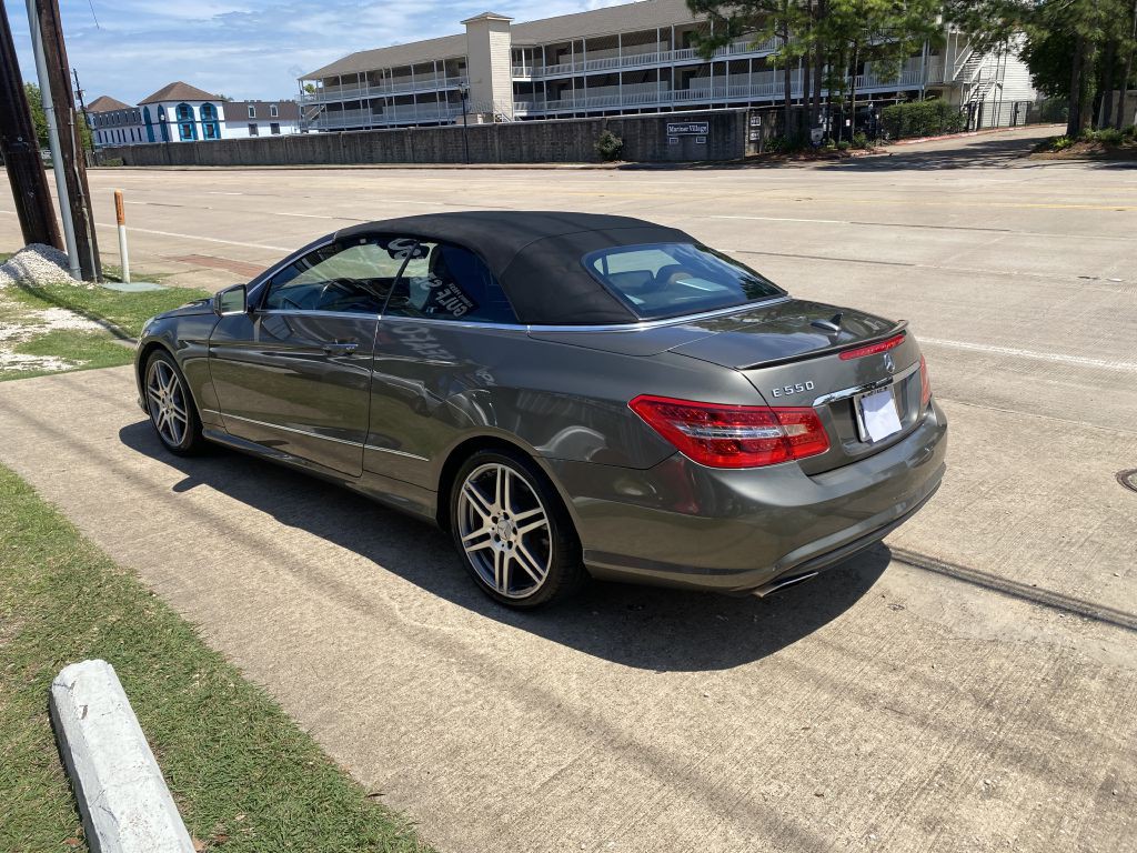 2011 Mercedes-Benz E-Class Image 4