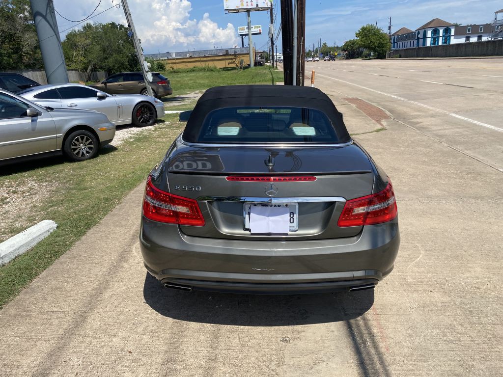 2011 Mercedes-Benz E-Class Image 5