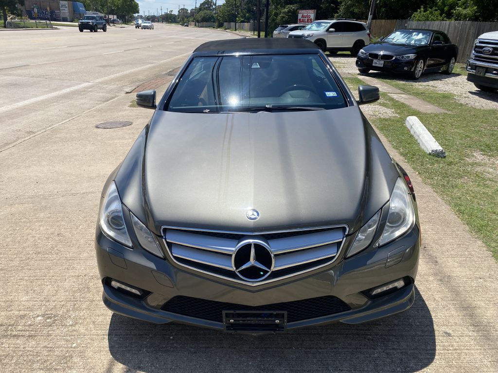 2011 Mercedes-Benz E-Class Image 6