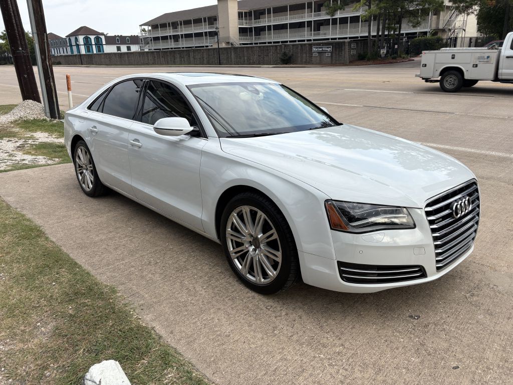 2014 Audi A8 Image 2