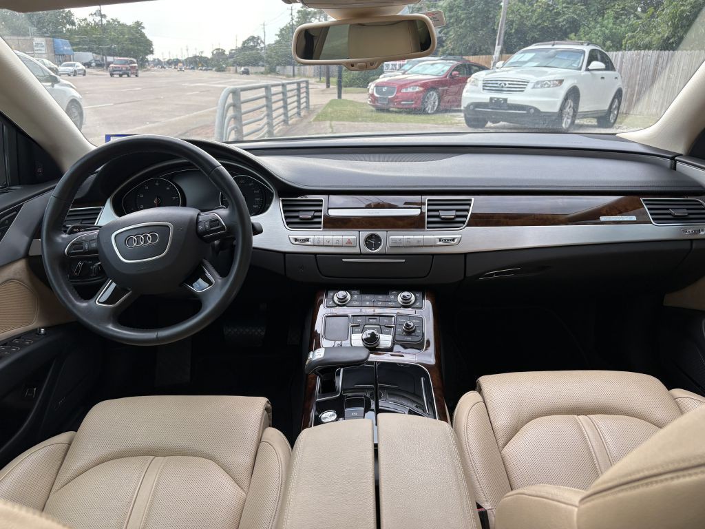 2014 Audi A8 Image 12