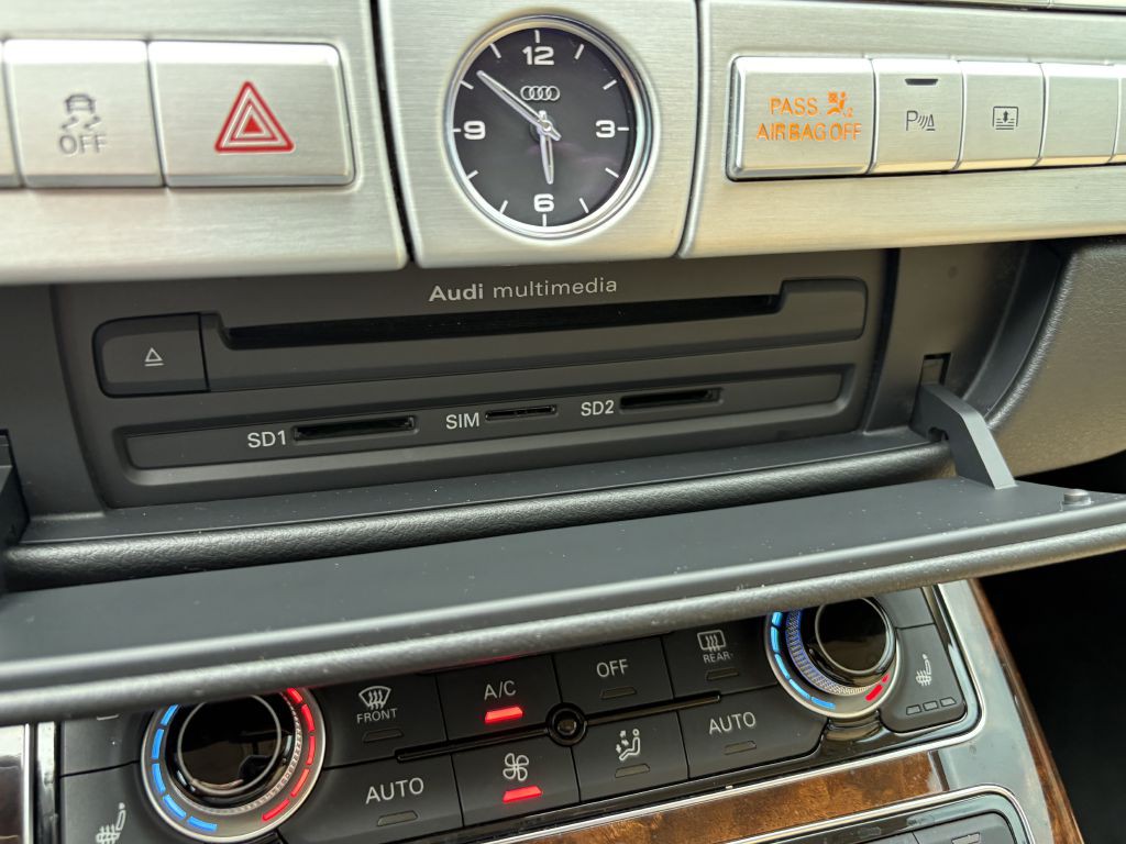 2014 Audi A8 Image 17