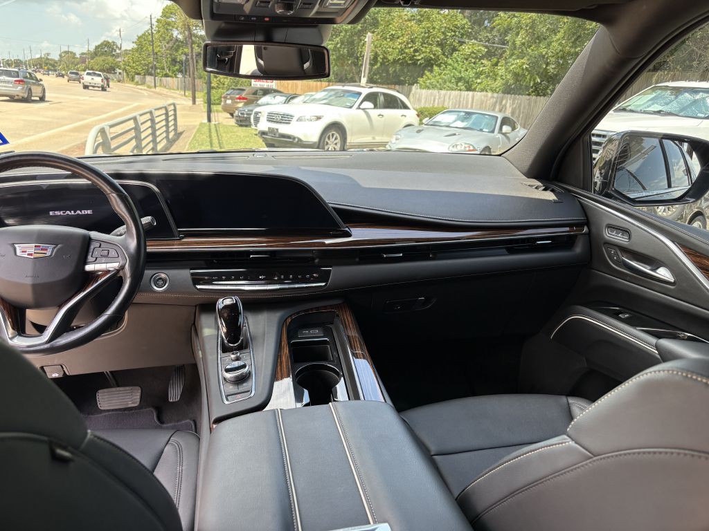 2022 Cadillac Escalade Image 13