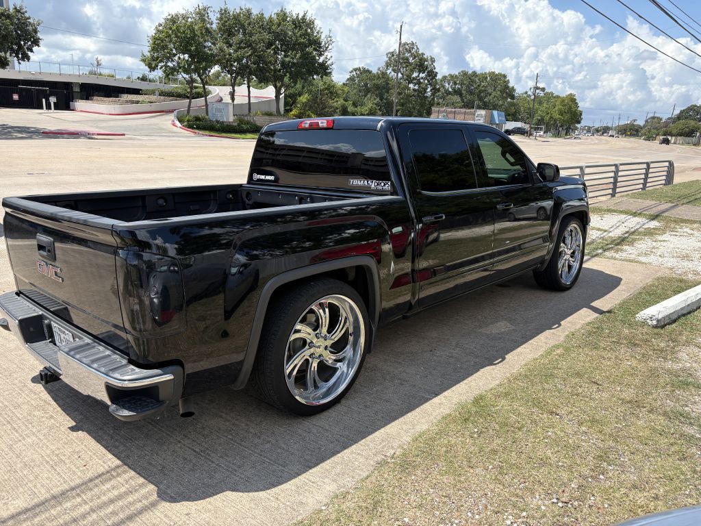 2014 GMC Sierra Image 2