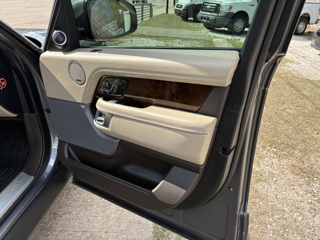 2018 Land Rover Range Rover Image 13