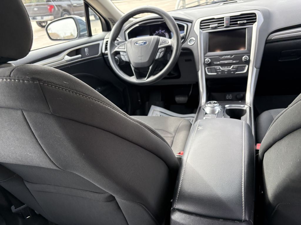 2019 Ford Fusion Image 9