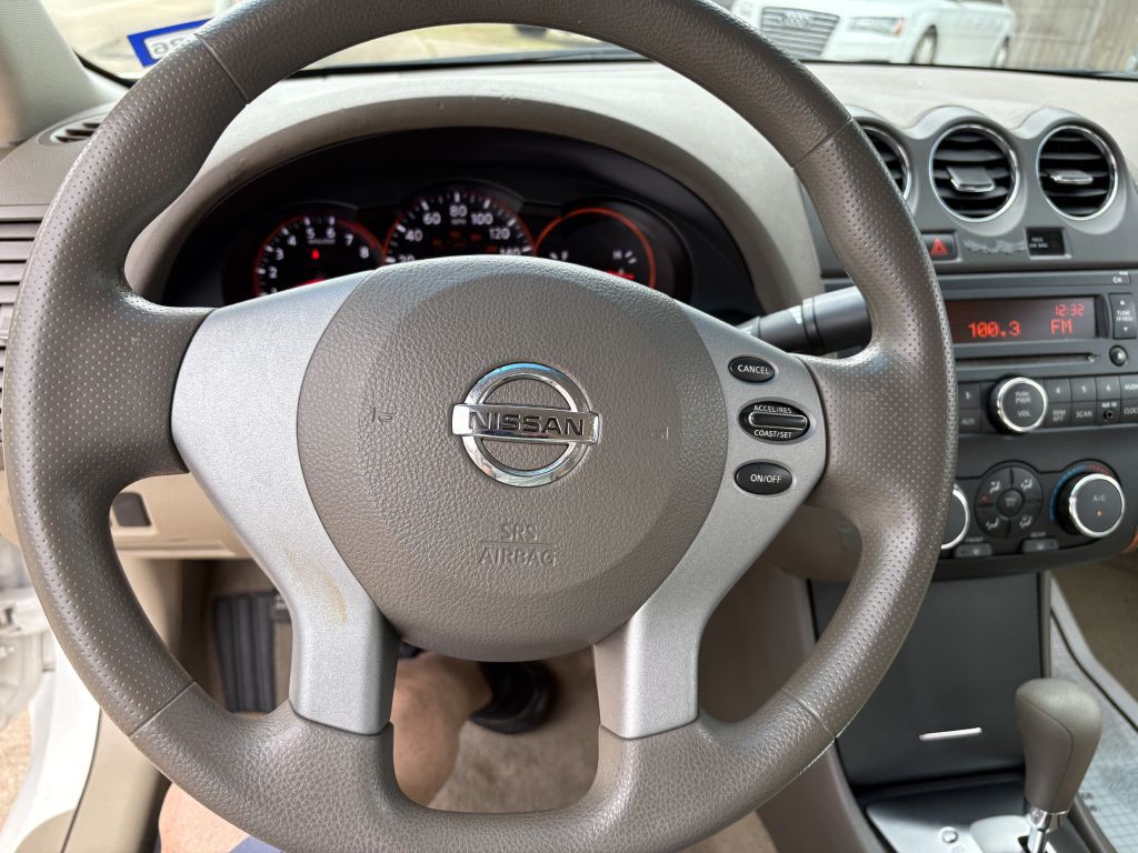 2009 Nissan Altima Image 15