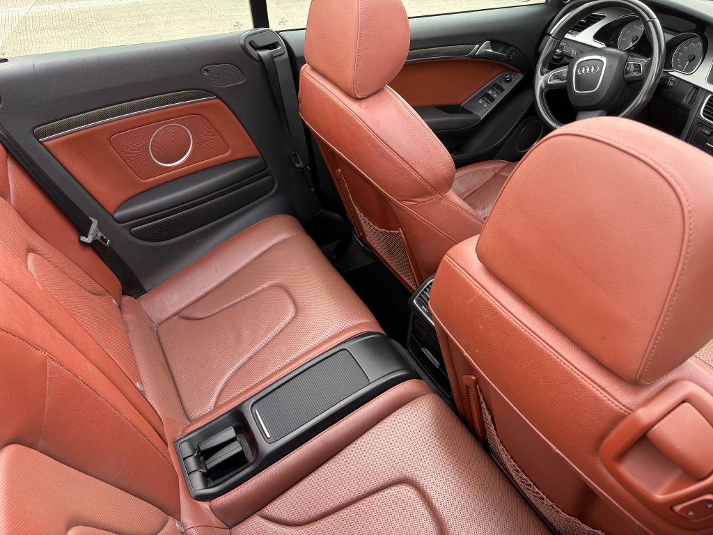 2011 Audi S5 Image 9