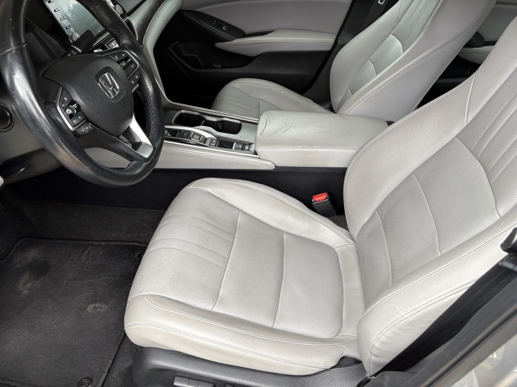 2018 Honda Accord Image 6